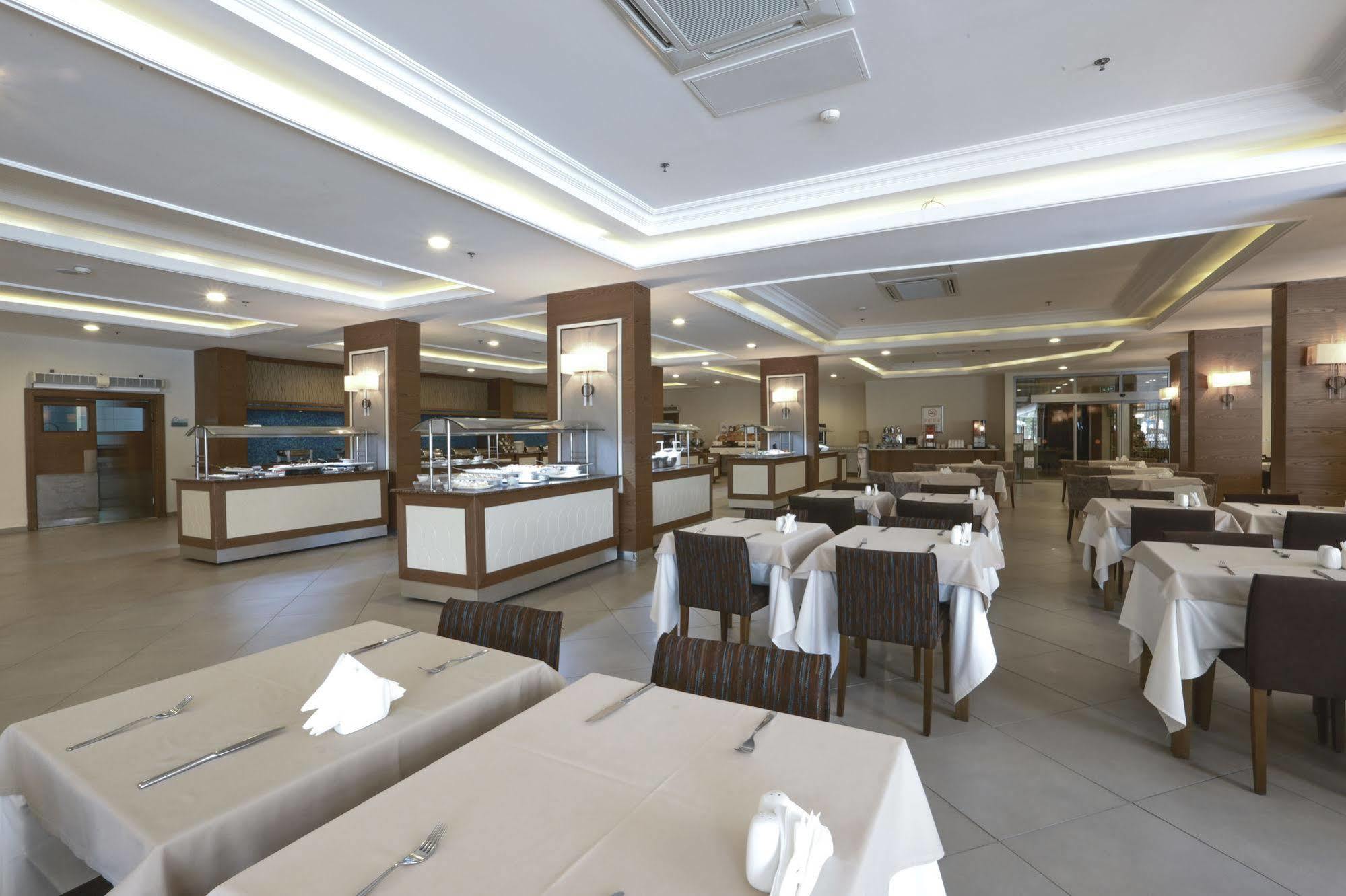 Insula Resort & Spa Alanya Luaran gambar